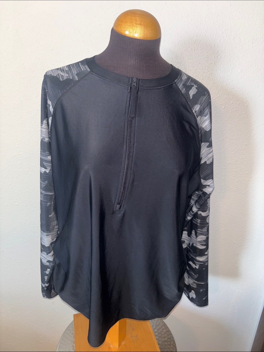 Free Country Rash Guard Swim Top size XXL